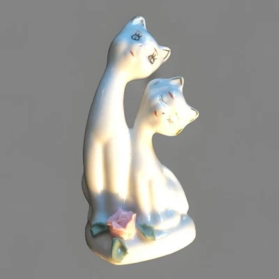 Vintage Kitty Cat Figurine Couple with Applied Rose Kitschy No Chips Or Cracks - Image 1 of 4