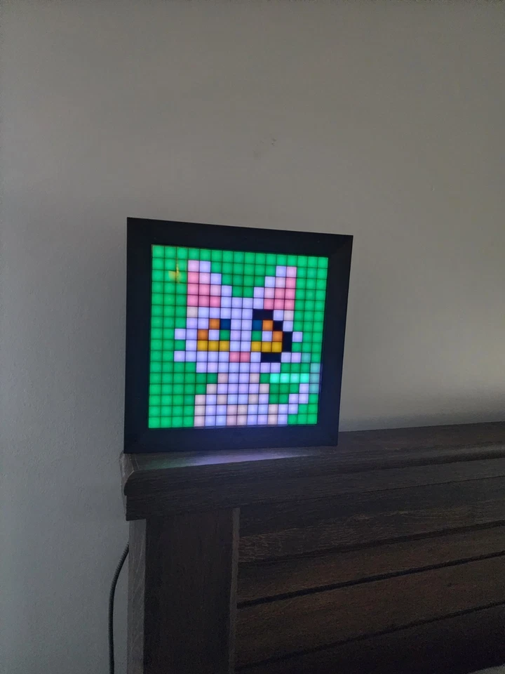 Divoom Pixoo-Pixel Art Digital Picture Frame with 16x16 LED Display APP Control - Image 1 of 1