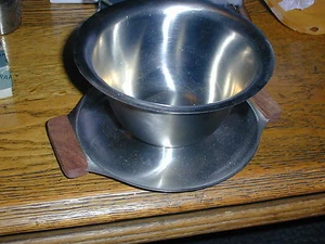 Vintage Japan 18-8 Stainless Serving Bowl Gravy Boat-Wood handles-Mid Century - Picture 1 of 2