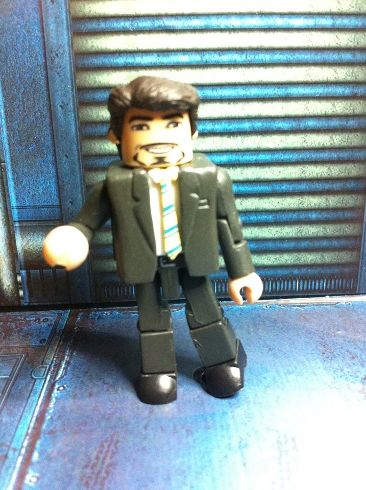 Marvel Minimates SENATE HEADING TONY START TRU Suelto Iron Man 2 Película Vengadores Foto 1 de 1