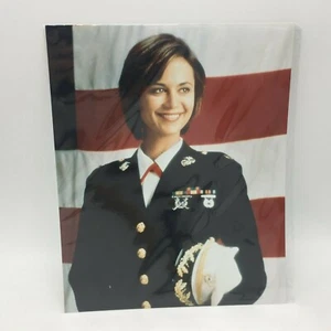 FOTOGRAFIA CATHERINE BELL JAG - Foto 1 di 3