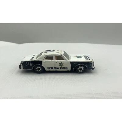 Coche de policía Yatming Dodge Monaco Highway Patrol Sheriff blanco fundido a presión Foto 1 de 4