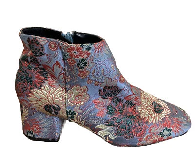Women Qupid Blue Floral Chunky Heeled Ankle Boots Sz 8.5 - Image 1 of 4