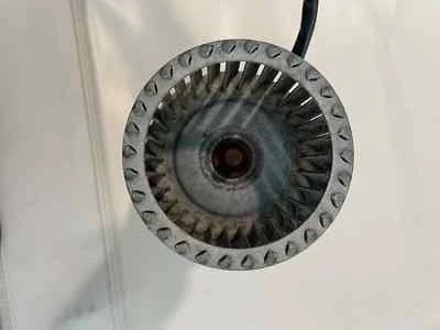 Motor soplador aire acondicionado BMW E21 (75-83) E12 (72-81) 2002 2002TII 530I 320I #64511466021 Foto 1 de 4