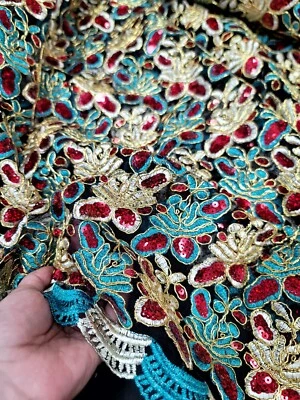 Tecido floral bordado verde esmeralda renda lantejoulas vermelhas por jarda cordão dourado - Imagem 1 de 4