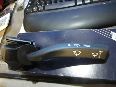 Interruptor limpiaparabrisas OE Saab 9000 sedán 4692752 nuevo se adapta a 1990 a 1994 Foto 1 de 2