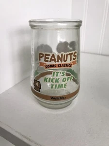 Peanuts Welch’s Glass #4 It’s Kick Off Time Charlie Brown & Lucy Football - Picture 1 of 5