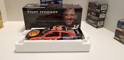 Tony Stewart #14 Bass Pro Shops "AUTOGRAFIADO" 2014 SS 1:24 por LIONEL Racing  Foto 1 de 4