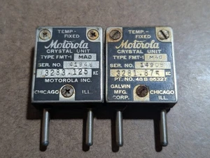 Menge 2 Motorola FMT-1 MAD Crystal Einheiten 3283.125 KC & 3281.875 KC - Temp Fixed - Bild 1 von 1