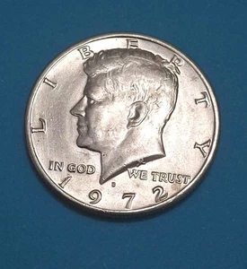 1972 D Kennedy 50c  Half Dollar - Liberty  U.s. Coin* Denver *  K504 - Picture 1 of 2