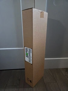 OSRAM LED Substitube T8 2Ft Lightbulb Replacement Box of 10 8.5W Frosted - Picture 1 of 3