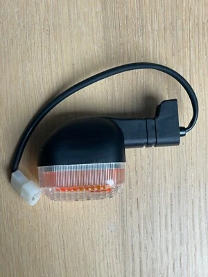 APRILIA SR 50 H2O DITECH + CARB TURN SIGNAL AR-G AV-D NOS Ref: AP8224341 - Image 1 of 4