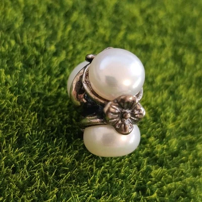 Trollbeads Retired White Color Triple Pearl - Изображение 1 из 4