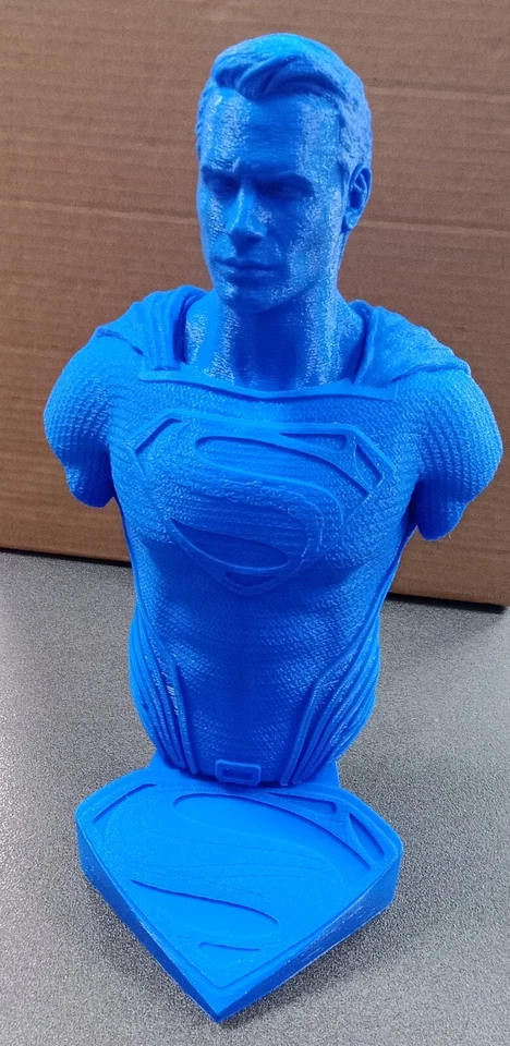 Busto di Superman in PLA - Immagine 1 di 1