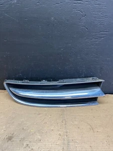 2006-2007 Subaru Tribeca B9 Front Upper Right Bumper Grille Mesh Chrome E7976 DG - Picture 1 of 9