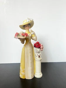 2005 Mrs Albee Award by Avon No box  - Picture 1 of 3