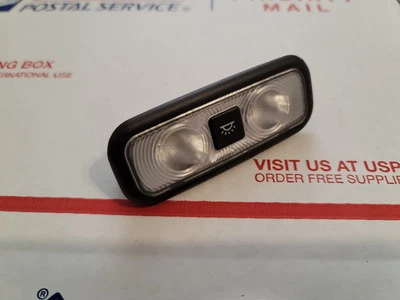 2017 - 2020 LINCOLN CONTINENTAL REAR ROOF OVERHEAD DOME LIGHT READING LAMP 7L9 - Image 1 of 4