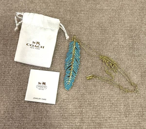 Ciondolo Coach piuma/foglia con perline color turchese è lungo 4" oro occidentale - Foto 1 di 7