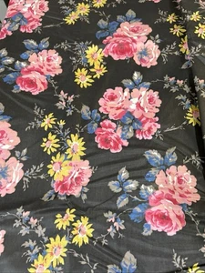 7 YARDS  FLORAL FABRIC ~ BLACK w/ FLOWER BOUQUETS ~ UPHOLSTERY CURTAINS 35" wide - Picture 1 of 3
