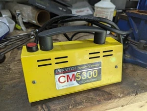 Sistema de coincidencia de color Infratech CM5300, fuente de luz de alto color - Imagen 1 de 5