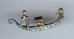 VINTAGE 3D STERLING SILVER GONDOLA BOAT CHARM - Picture 1 of 3