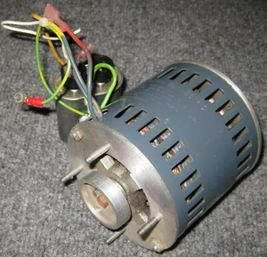 GE 5KCP19DG AC Motor w/ Pulley and Cap - 115V - 1/12 HP - 3450 RPM - 60/50 Hz - Picture 1 of 7