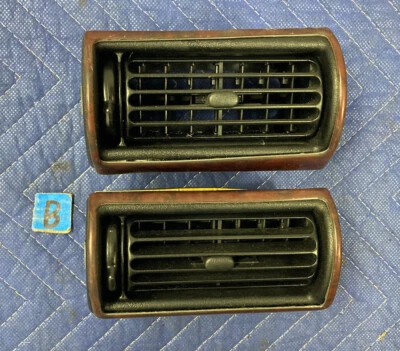 1998-2005 Land Rover Freelander Pair Dash Vents HVAC Heat AC Wood Trim #2975M - Image 1 of 4