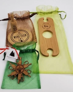 Chateau Grand Traverse Wine Club Lot Holz Flasche Glas Caddy Ornament und mehr - Bild 1 von 7