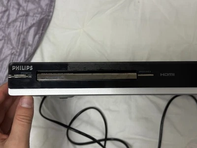 Philips DVDR5500 DVD Player and Recorder Not Working for Parts - Image 1 of 4