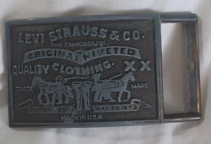Levi’s Strauss & Co Metal Belt Buckle FREE SHIPPING! - Picture 1 of 4