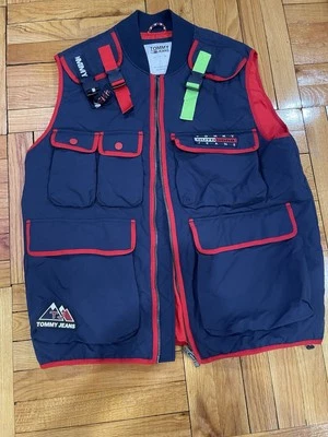 Tommy Hilfiger Vintage Utility Vest Size XL Navy/Red  - Image 1 of 4