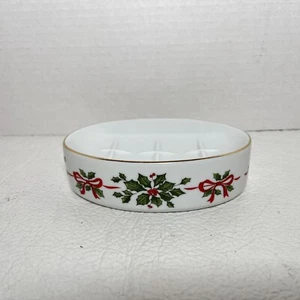 Vintage Holly Berry with Ribbon Christmas Pattern Porcelain Soap Dish Japan - Picture 1 of 4