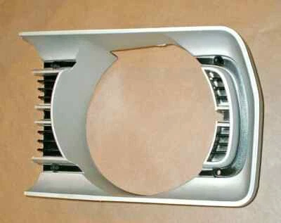 Bisel faro izquierdo Dodge Dart and Demon 1972 Mopar NOS 3573693   Foto 1 de 4