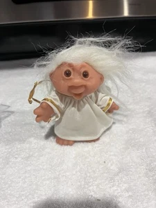 Vintage DAM Troll Doll Angel 1986 White Hair Gold Wings - Picture 1 of 4