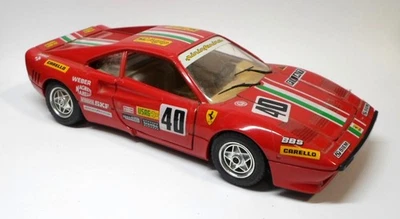 Modelo de juguete fundido a presión vintage BBURAGO FERRARI GTO 1984 escala 1:24 hecho en Italia 7" L Foto 1 de 4
