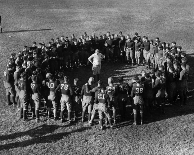 Notre Dame KNUTE ROCKNE Glossy 11x14 Photo NCAA College Print Glossy Poster - Image 1 of 1