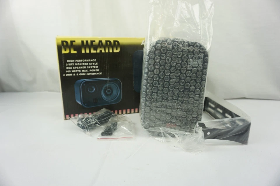 Boss Audio 2 Way Monitor Style Box Speakers AVA-6300 Speaker ONLY - Image 1 of 4