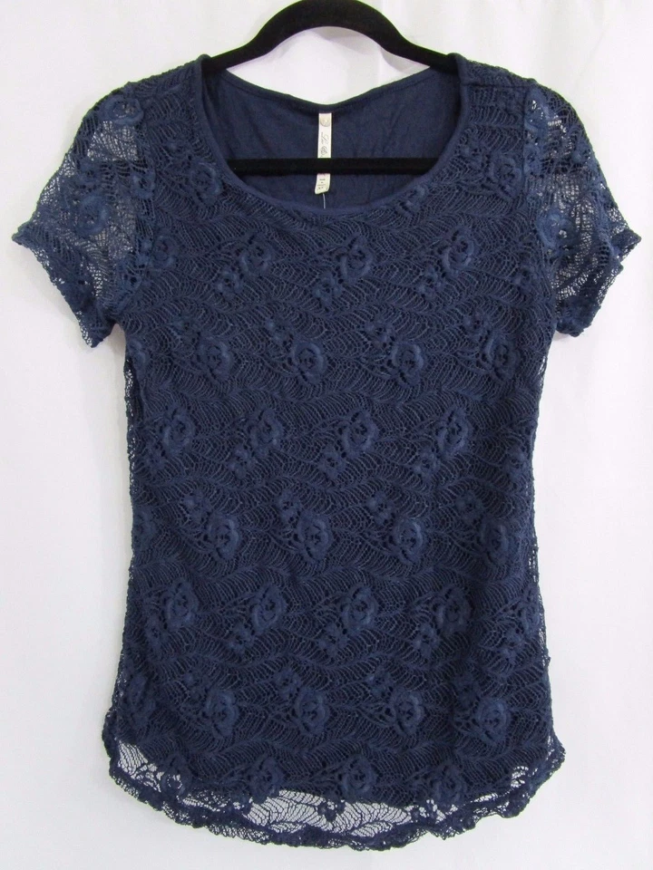 LEO & NICOLE Lace Overlay S/S Top/Blouse Womens Ink Spot S