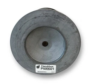 Donaldson Air Filter P500021 for Toyota Hilux 1984-97 2.2L 2.4L 2.8L 3.0L Isuzu - Picture 1 of 4