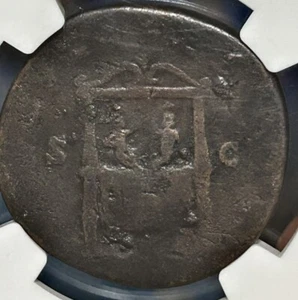 Faustina Jr AE Sesterzio Commodo e Annio Vero in trono NGC VG 5/5 3/5 - Foto 1 di 4