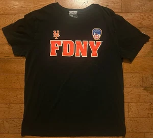 Camiseta FDNY x New York Mets New Era 9/11 Tribute Negra Talla XL Rara Emitida - Imagen 1 de 5