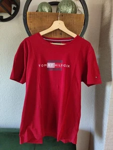 Tommy Hilfiger Herren T-Shirt Weinrot Bordeaux XL Logo-Print Neuwertig - Bild 1 von 5