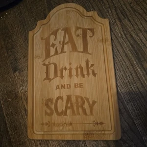 Halloween Charcuterie Holz Servierbrett oder Deko. 8" x 13" - Bild 1 von 5