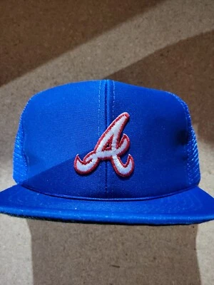 De colección 1990 Atlanta Braves Azul Snapback Béisbol Malla Gorra Gorra Blanca/Roja A Nuevo Foto 1 de 4