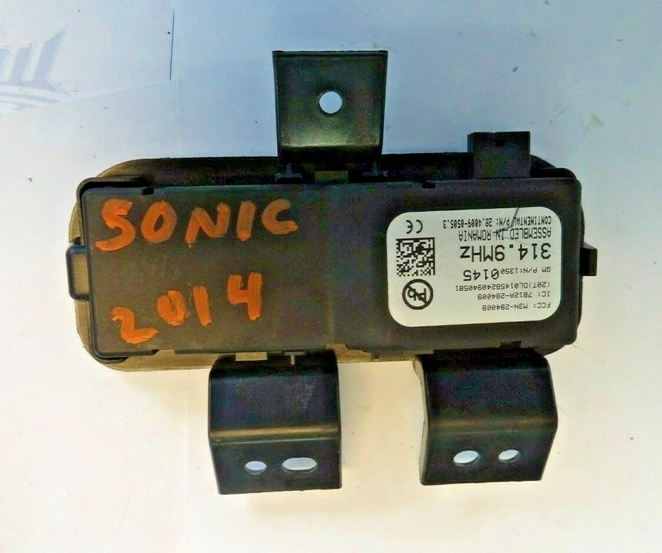 2014 14  Chevrolet Sonic Keyless Receiver Module 13500145 FREE SHIPPING WARRANTY - Image 1 of 3