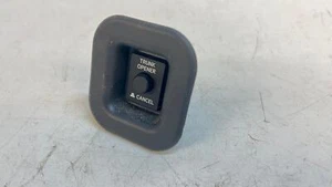 SCION FRS/SUBARU BRZ TRUNK OPENER BUTTON 94516CA000 - Picture 1 of 3