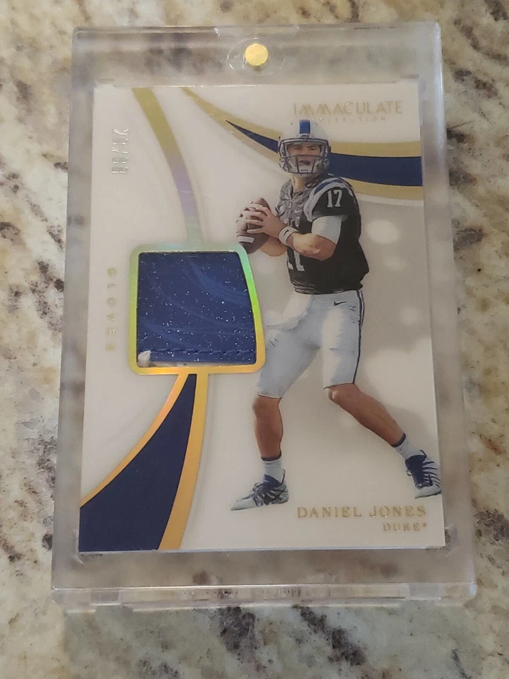 DANIEL JONES 2019 IMMACULATE COLLEGIATE GLOVE RELIC 20/88 GIANTS RC 🔥(b3) - Image 1 of 2