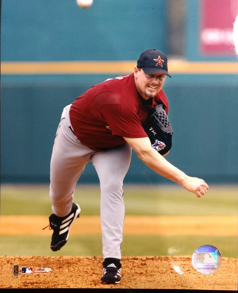 ROGER CLEMENS Houston Astros 8X10 ACTION Photo  HOUSTON ASTROS - Image 1 of 1