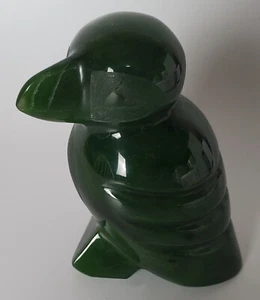 Vintage Jade World Puffin Carved Made In Canada Green Figurine - Picture 1 of 6