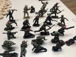 Crescent Lone Star WW2 54mm 1/32 Figures - Picture 1 of 7